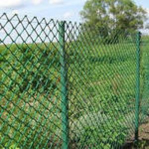 Преимущества сеток для забора